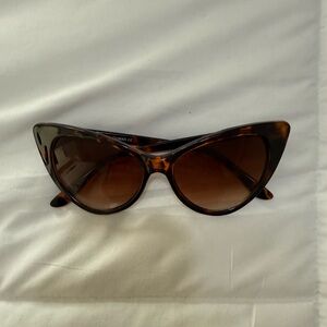 Tortoise Shell Cat-Eye Sunglasses